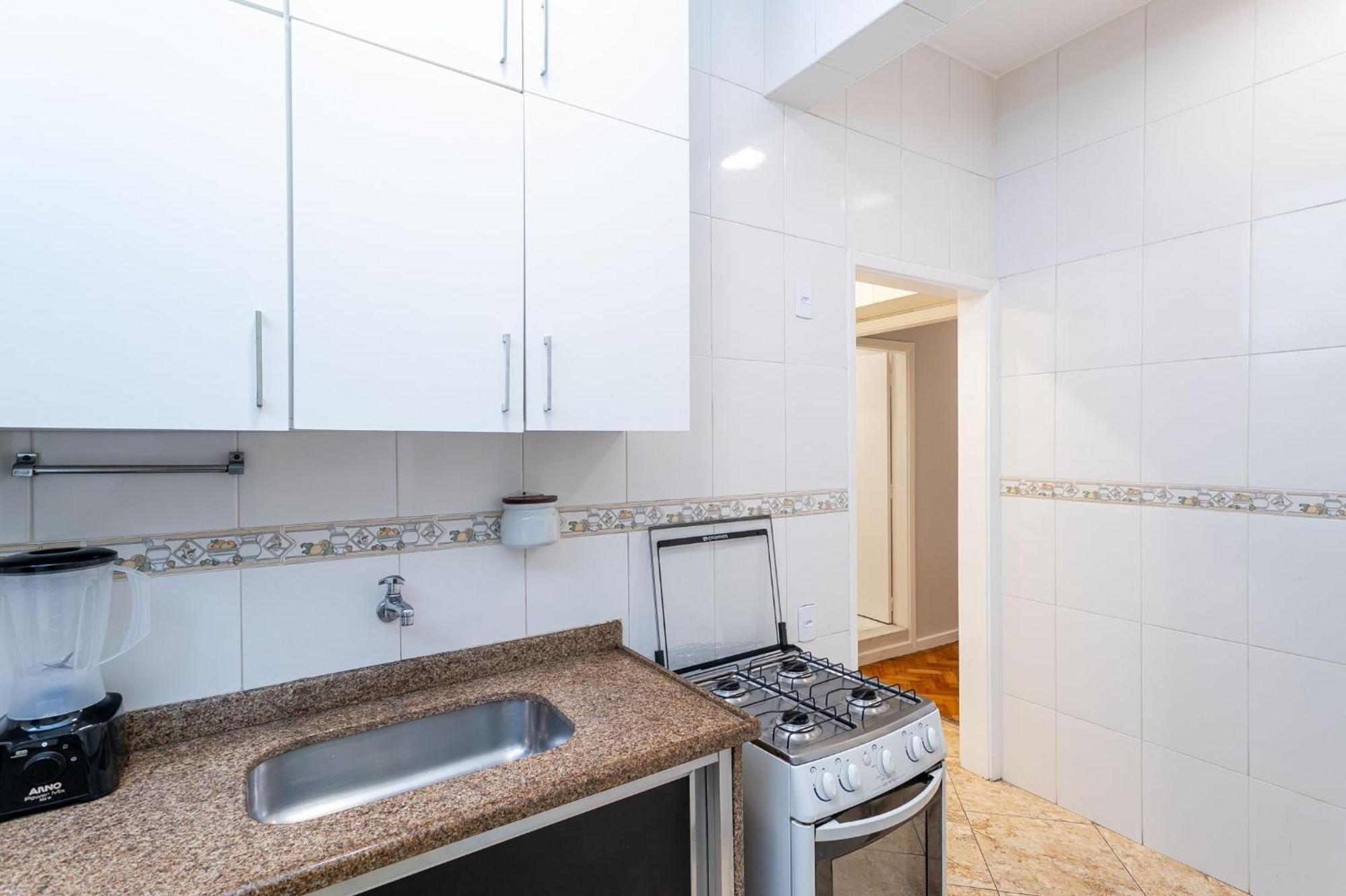 Apartamento 2qtos A 270m Da De Copacabana | Nsc 583/508